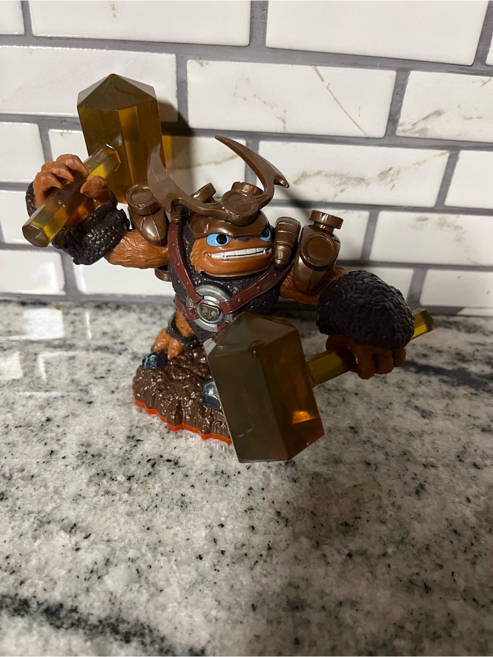 Skylanders Trap Team - Wallop Trap Master Earth Element Figure